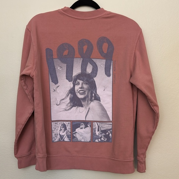 Taylor Swift Tops - Taylor Swift 1989 crew neck sweatshirt size S